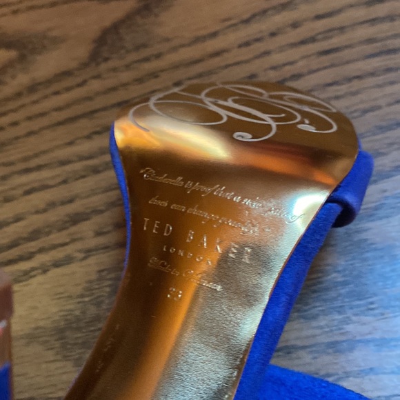 Womans blue suade type size 36 Ted baker heels reduced 1/8 - Picture 3 of 5